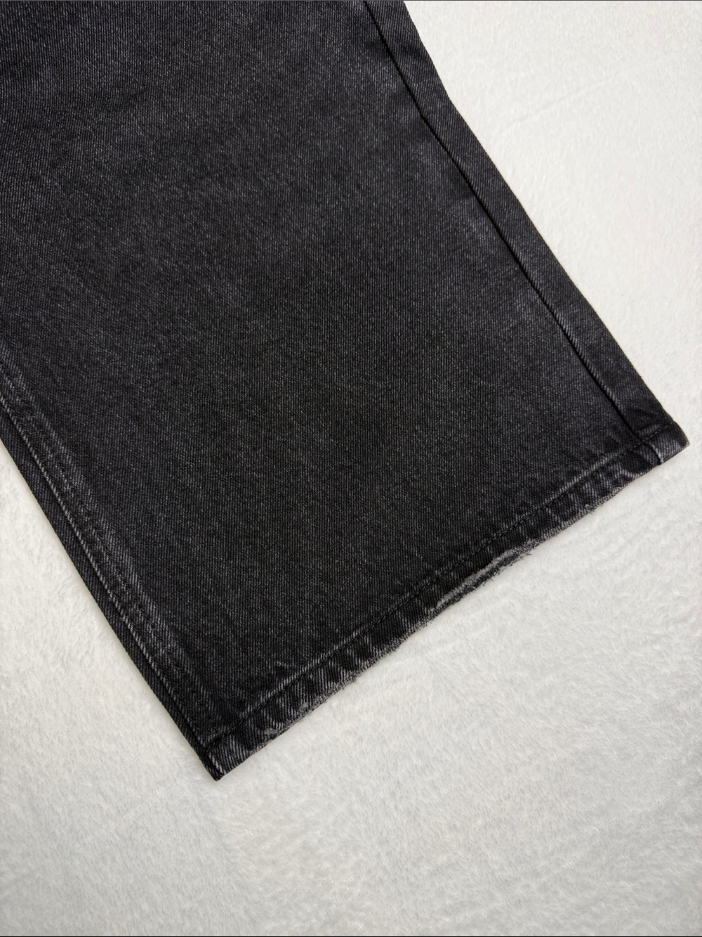 Princess Polly Women’s Wide-Leg Jeans in Washed Black - Picture 4 of 7